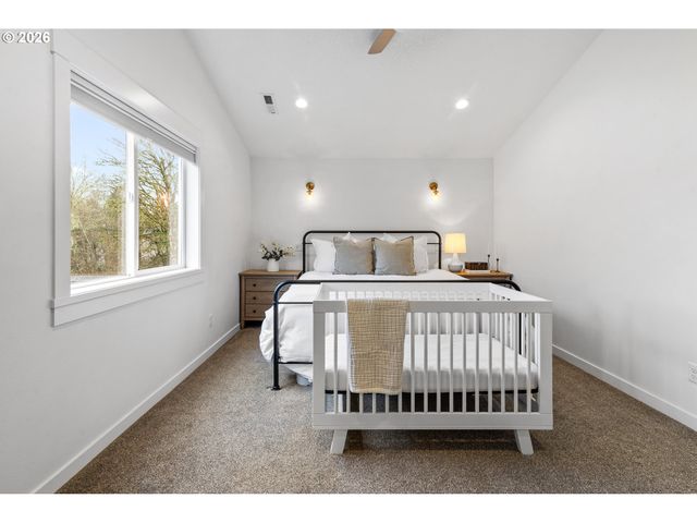 143 W CHRISTY Ct, Yacolt, WA 98675