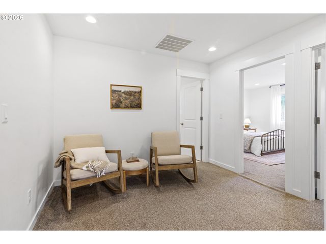 143 W CHRISTY Ct, Yacolt, WA 98675