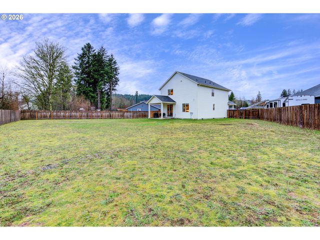 143 W CHRISTY Ct, Yacolt, WA 98675