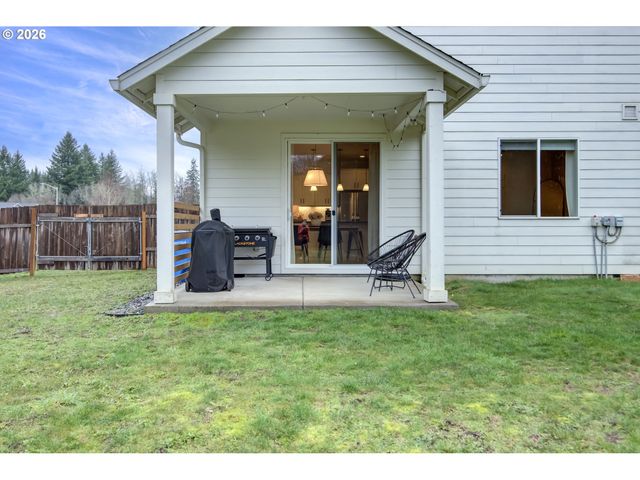 143 W CHRISTY Ct, Yacolt, WA 98675