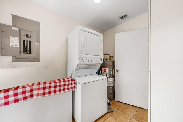 1814 A Road, Loxahatchee Groves, FL 33470