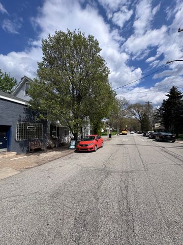 7107 Reynolds STREET, Point Breeze, PA 15208