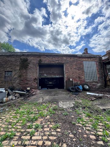 7107 Reynolds STREET, Point Breeze, PA 15208