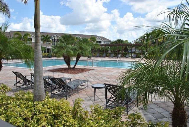 7428 VISTA WAY 104, Bradenton, FL 34202