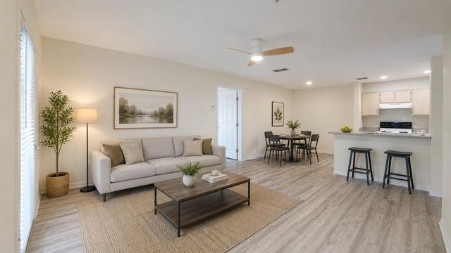 7428 VISTA WAY 104, Bradenton, FL 34202