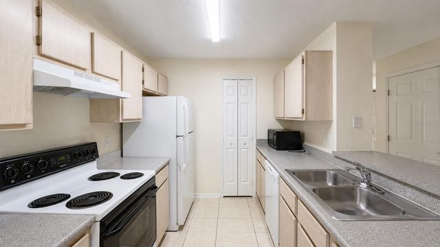 7428 VISTA WAY 104, Bradenton, FL 34202