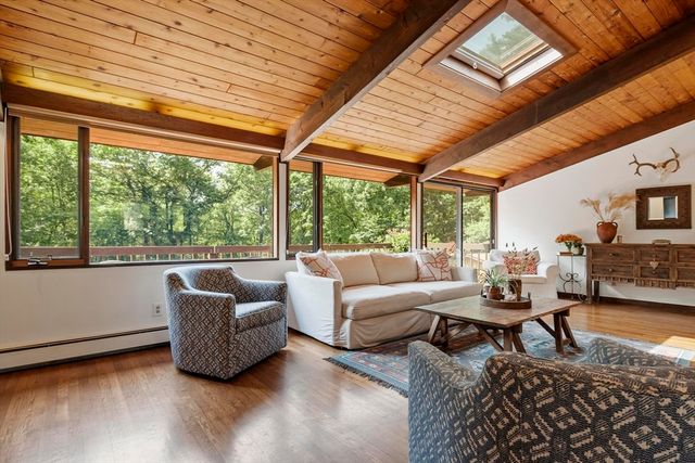 64 Woodside Rd, Harvard, MA 01451