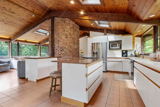 64 Woodside Rd, Harvard, MA 01451