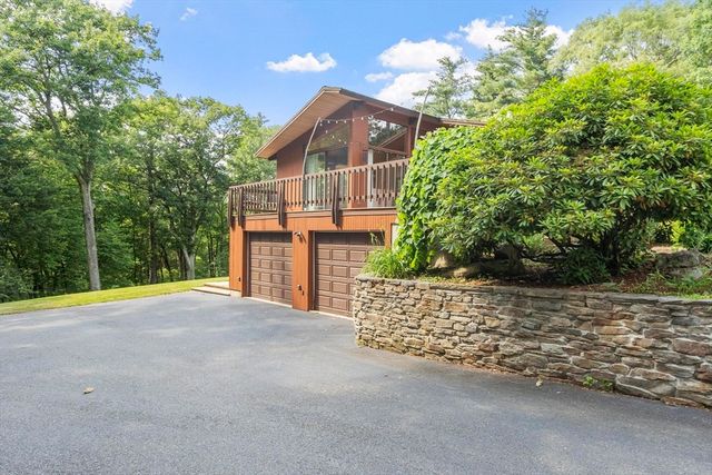 64 Woodside Rd, Harvard, MA 01451