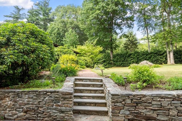 64 Woodside Rd, Harvard, MA 01451