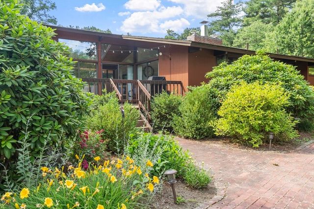 64 Woodside Rd, Harvard, MA 01451
