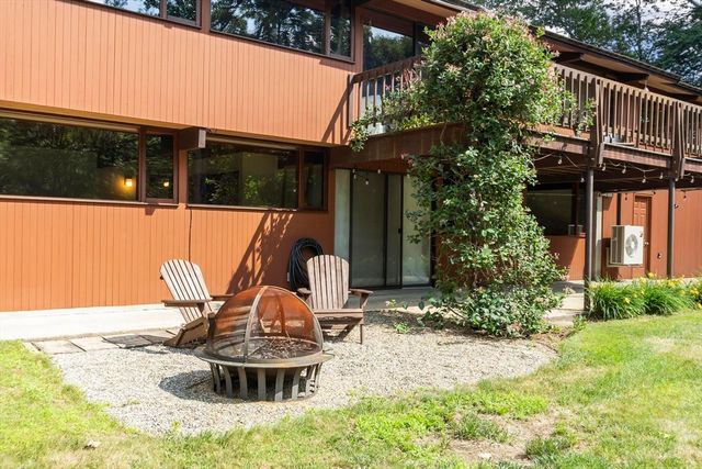 64 Woodside Rd, Harvard, MA 01451