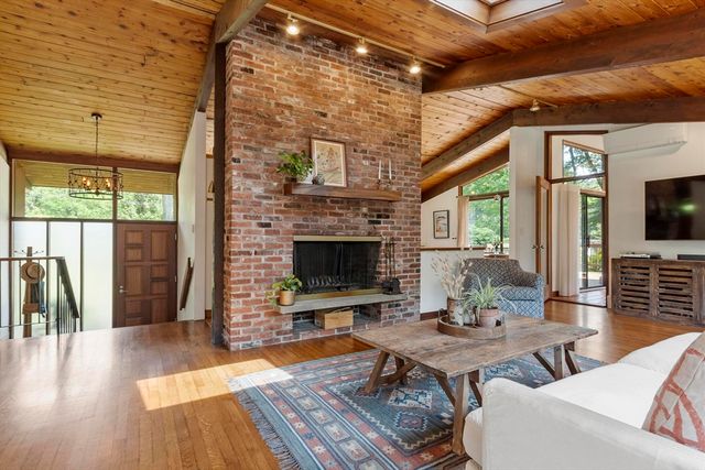 64 Woodside Rd, Harvard, MA 01451