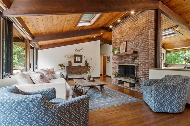 64 Woodside Rd, Harvard, MA 01451