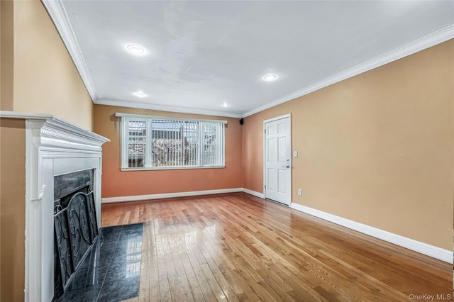 38 Borcher Avenue, Yonkers, NY 10704