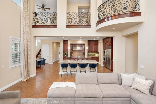 4394 Hiwassee, Claremont, CA 91711