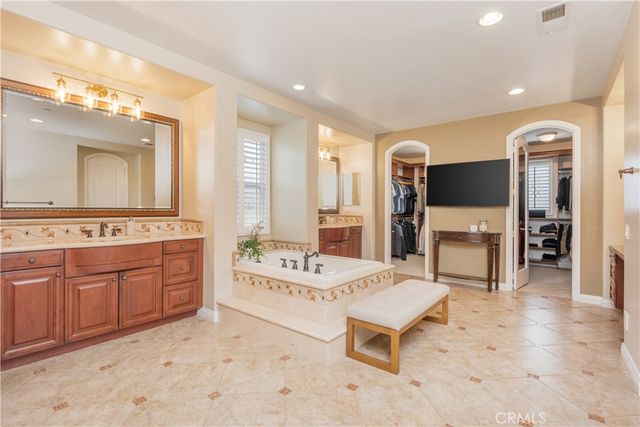 4394 Hiwassee, Claremont, CA 91711