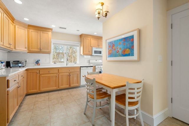 23 Newman Way 2, Arlington, MA 02476