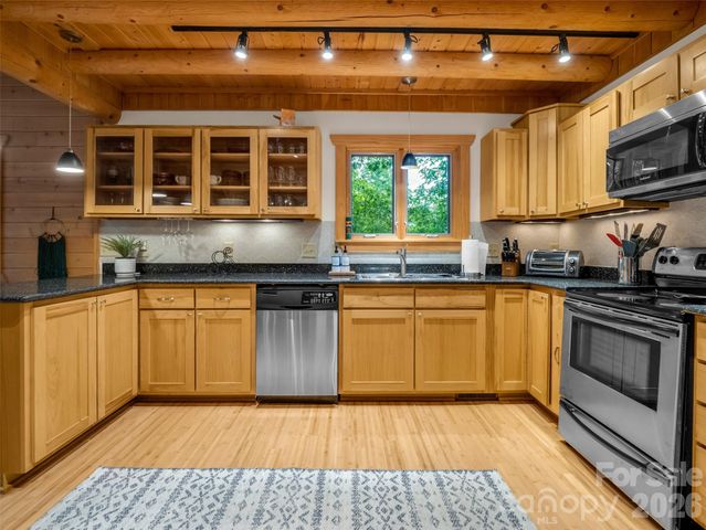 105 Sunset Cove Road, Lake Lure, NC 28746