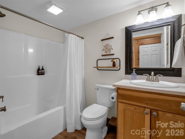 105 Sunset Cove Road, Lake Lure, NC 28746