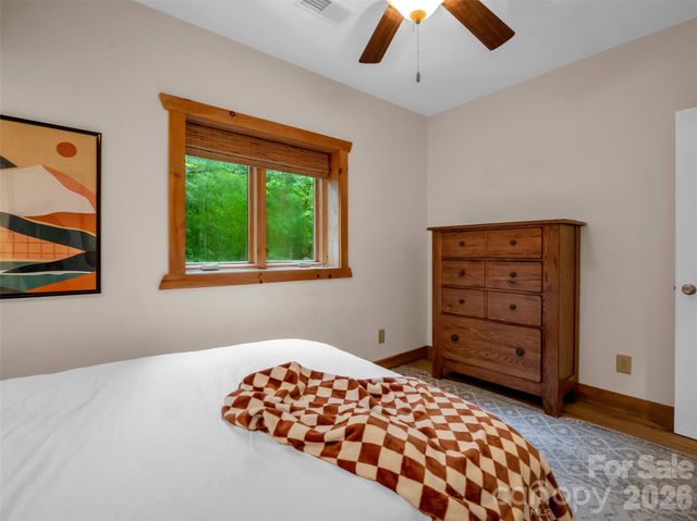 105 Sunset Cove Road, Lake Lure, NC 28746