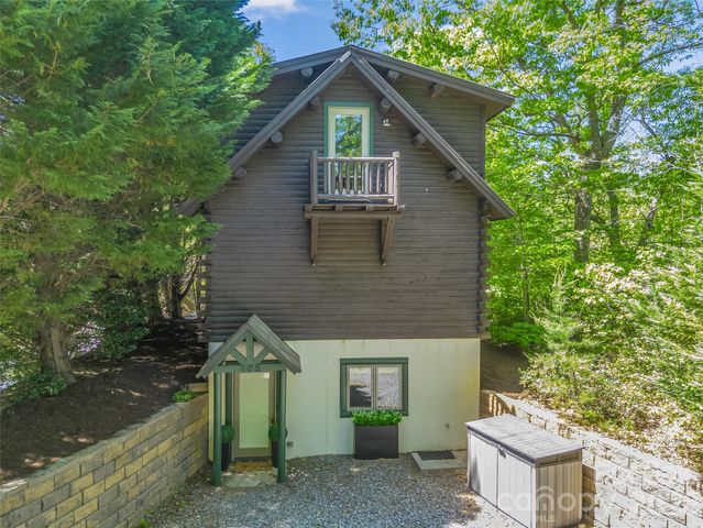 105 Sunset Cove Road, Lake Lure, NC 28746
