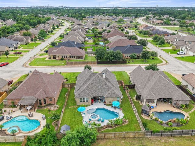 3048 Archer Circle, Bryan, TX 77808