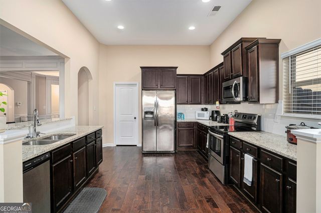 1611 Stillriver Run Drive, Mcdonough, GA 30252