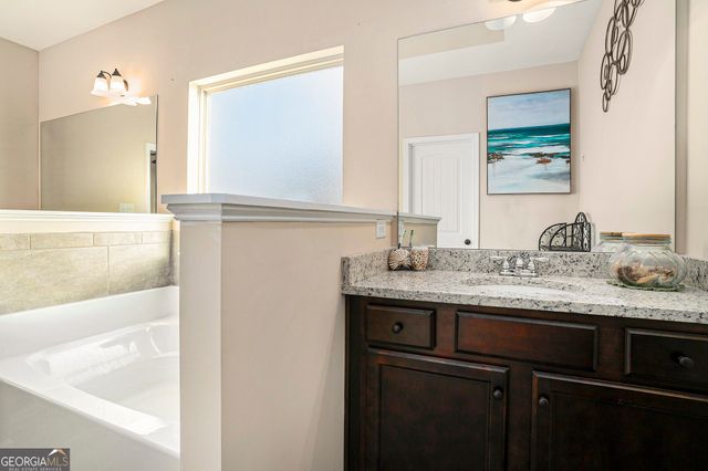 1611 Stillriver Run Drive, Mcdonough, GA 30252