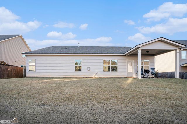 1611 Stillriver Run Drive, Mcdonough, GA 30252