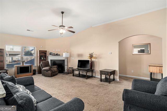 1611 Stillriver Run Drive, Mcdonough, GA 30252