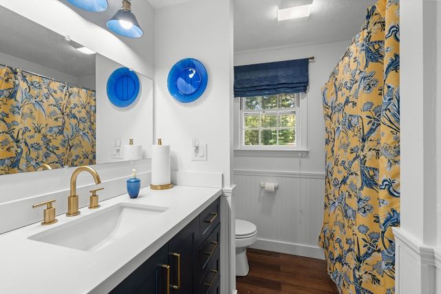 88 Upland Rd, Plympton, MA 02367