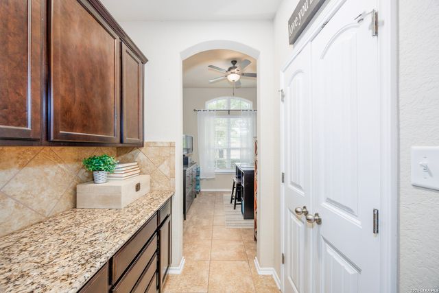 6710 INDIAN LDG, San Antonio, TX 78253