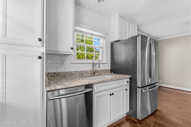 4215 Churchill Rd, Louisville, KY 40207