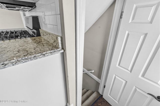 4215 Churchill Rd, Louisville, KY 40207