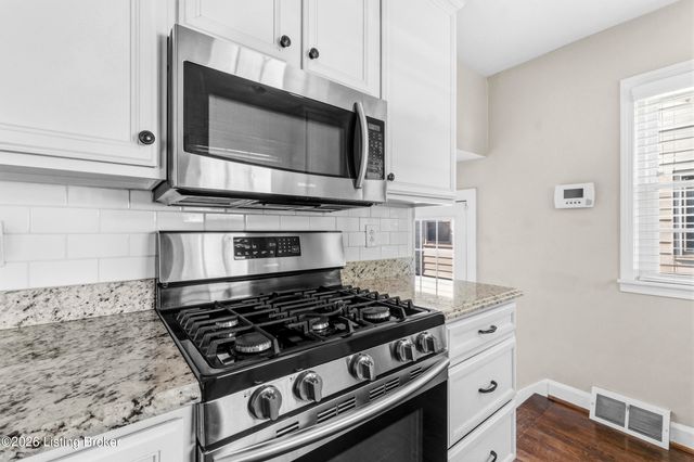 4215 Churchill Rd, Louisville, KY 40207