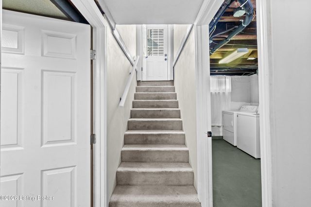 4215 Churchill Rd, Louisville, KY 40207