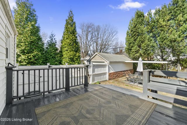 4215 Churchill Rd, Louisville, KY 40207