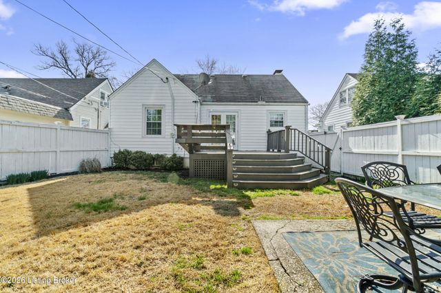 4215 Churchill Rd, Louisville, KY 40207