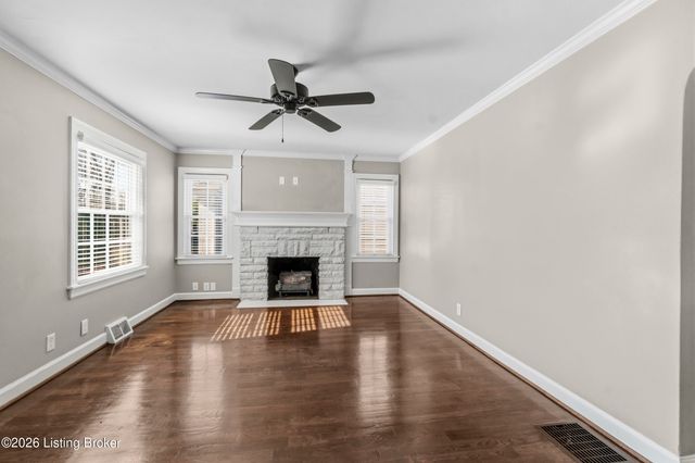 4215 Churchill Rd, Louisville, KY 40207