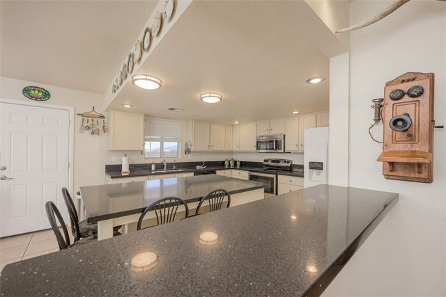 1868 W Arcadia Circle, Bullhead City, AZ 86442