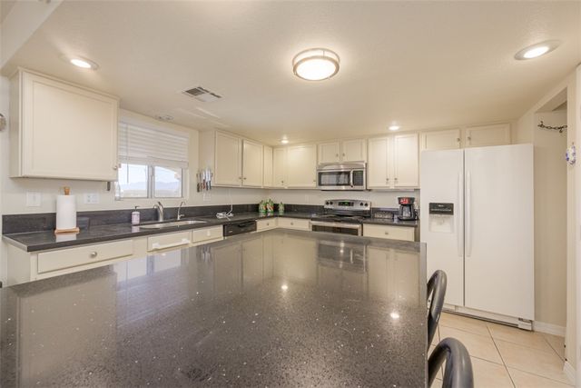 1868 W Arcadia Circle, Bullhead City, AZ 86442