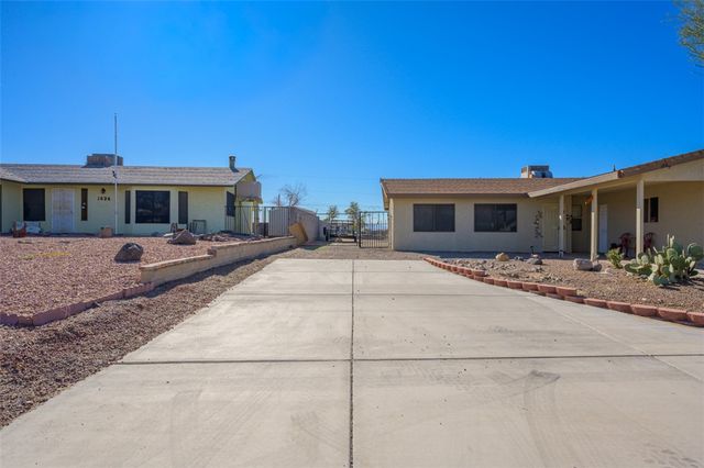1868 W Arcadia Circle, Bullhead City, AZ 86442