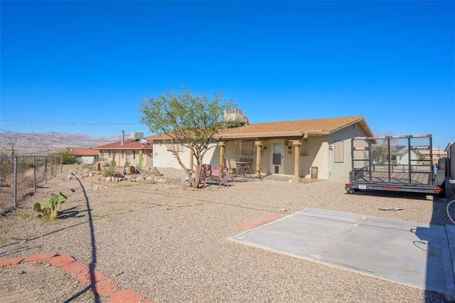 1868 W Arcadia Circle, Bullhead City, AZ 86442