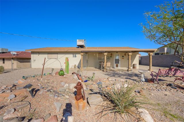 1868 W Arcadia Circle, Bullhead City, AZ 86442