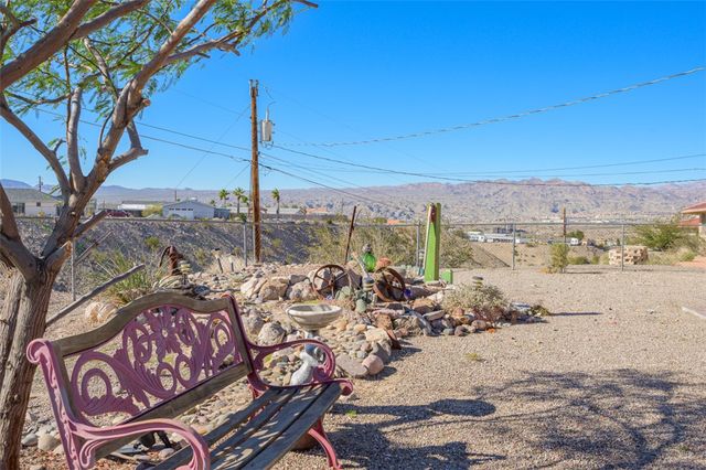 1868 W Arcadia Circle, Bullhead City, AZ 86442