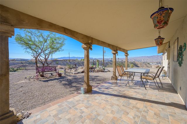 1868 W Arcadia Circle, Bullhead City, AZ 86442