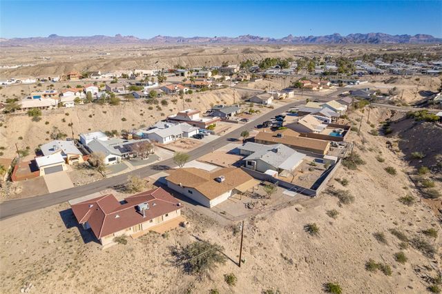 1868 W Arcadia Circle, Bullhead City, AZ 86442