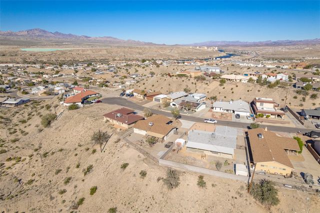 1868 W Arcadia Circle, Bullhead City, AZ 86442