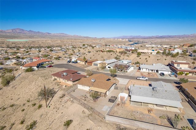 1868 W Arcadia Circle, Bullhead City, AZ 86442